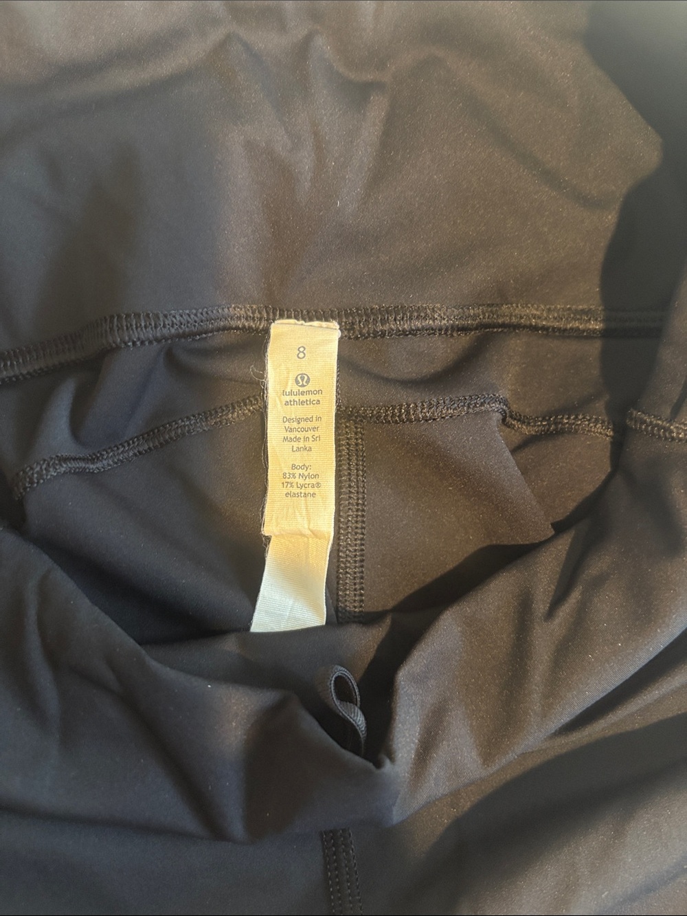 lululemon athletica Black Fast and Free with side pockets and logo size 8 - Picture 2 of 3